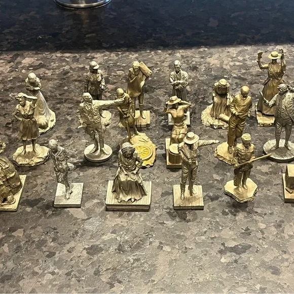 Franklin Mint, The Saturday Evening Post - Parade of American People 18 pieces